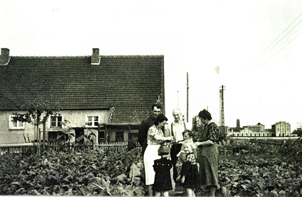 Familie Hillebrecht, Siebenhufenstraße